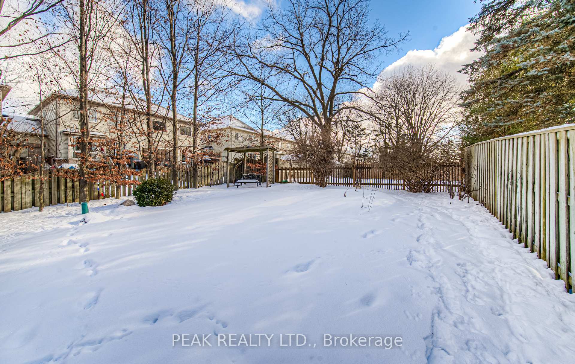 Photo 39 of 66 Bridle Trail, Waterloo — HOMEH