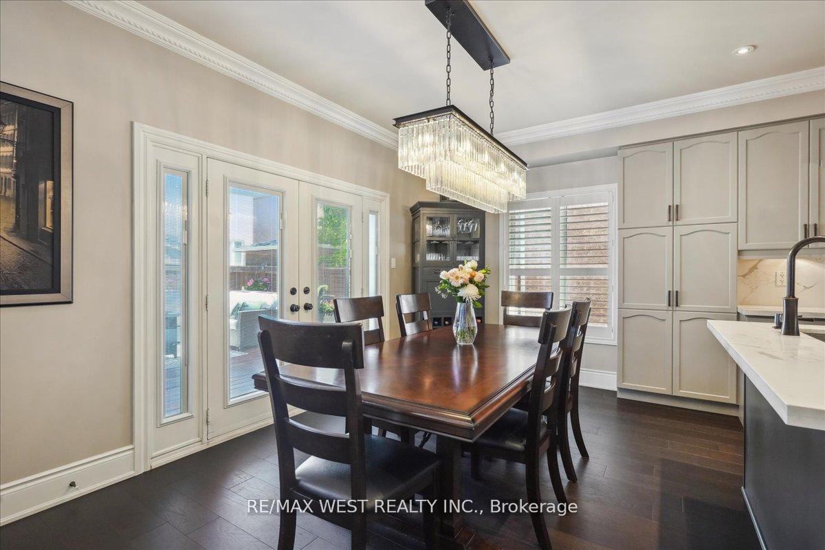 Photo 8 of 206 Shelbourne Drive, Vaughan, Vellore Village — HOMEH