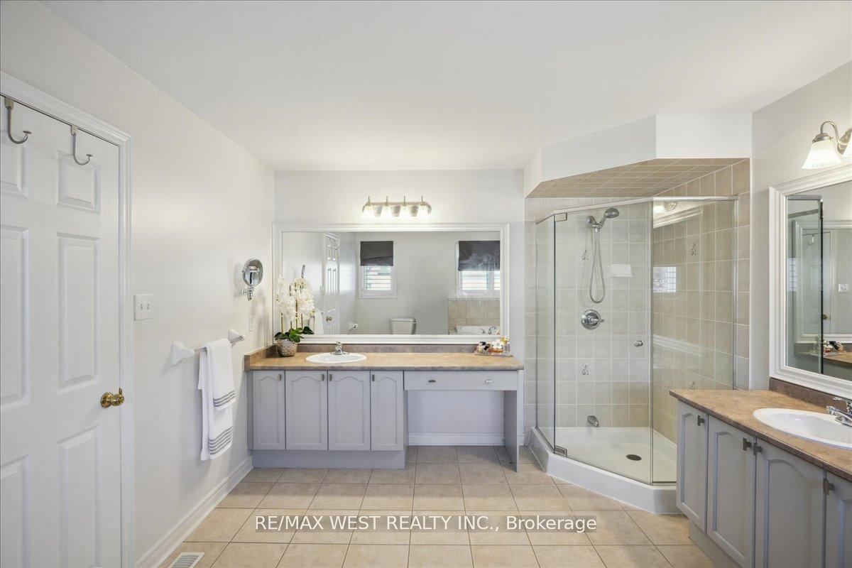 Photo 13 of 206 Shelbourne Drive, Vaughan, Vellore Village — HOMEH