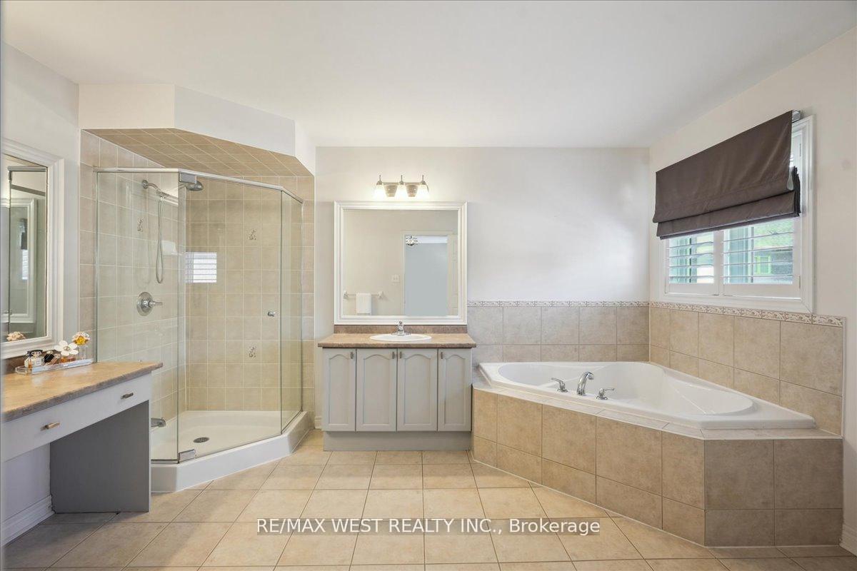 Photo 14 of 206 Shelbourne Drive, Vaughan, Vellore Village — HOMEH