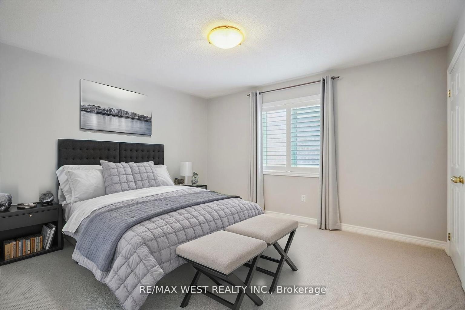 Photo 16 of 206 Shelbourne Drive, Vaughan, Vellore Village — HOMEH