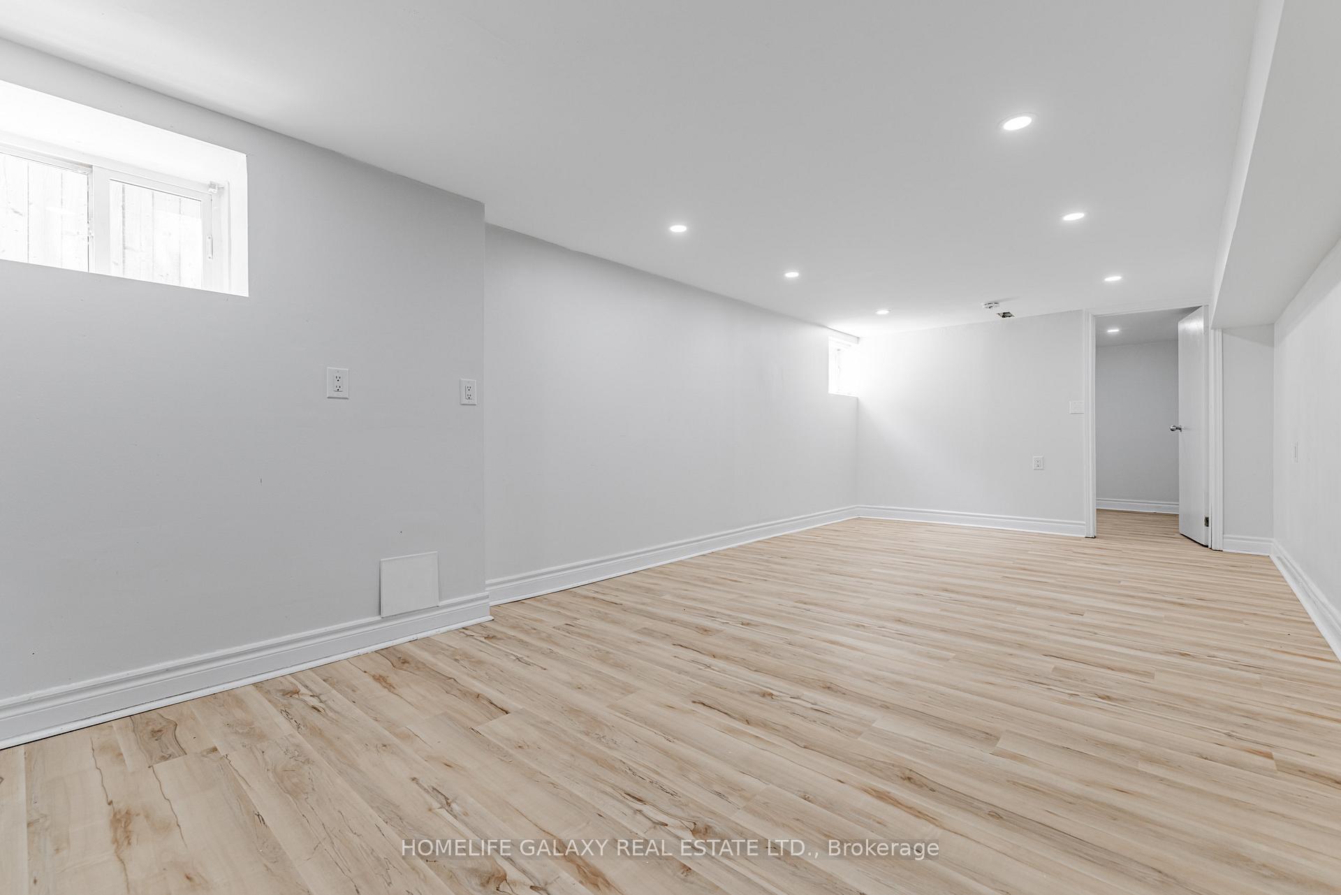 Photo 21 of 133 Lupin Drive, Whitby, Downtown Whitby — HOMEH
