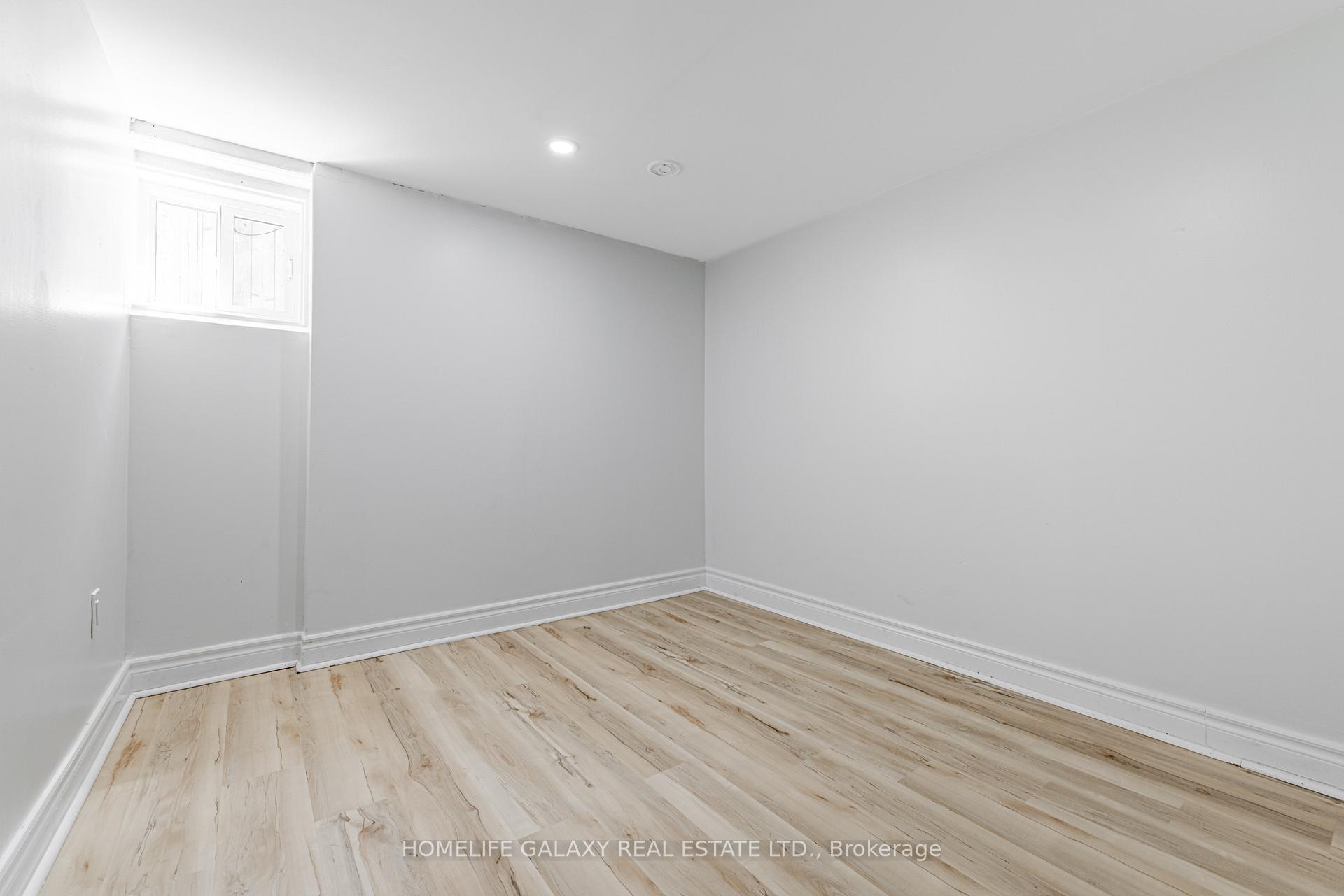Photo 23 of 133 Lupin Drive, Whitby, Downtown Whitby — HOMEH