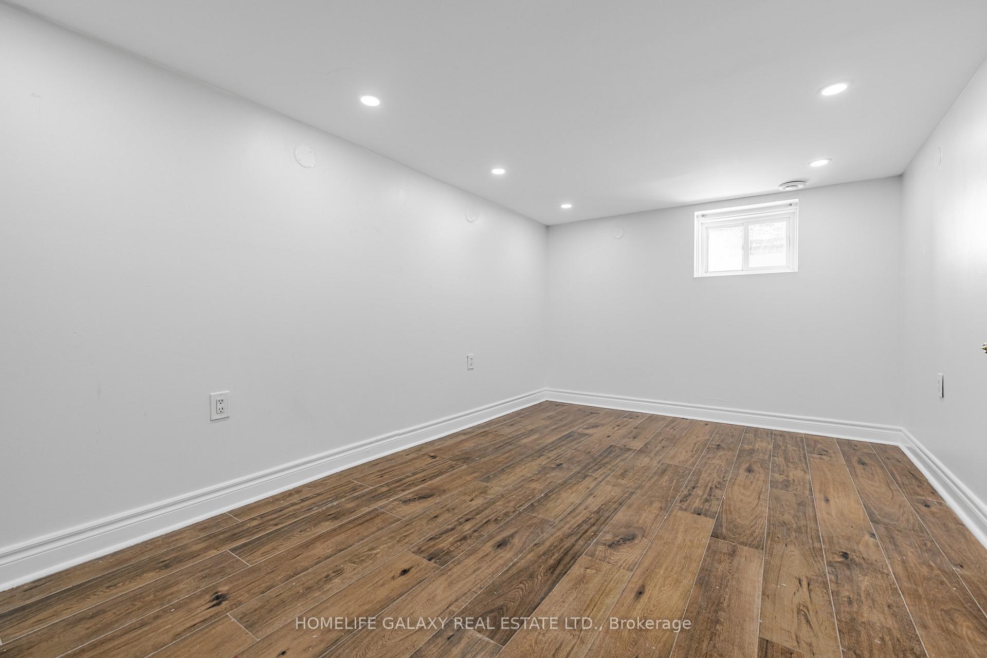 Photo 24 of 133 Lupin Drive, Whitby, Downtown Whitby — HOMEH