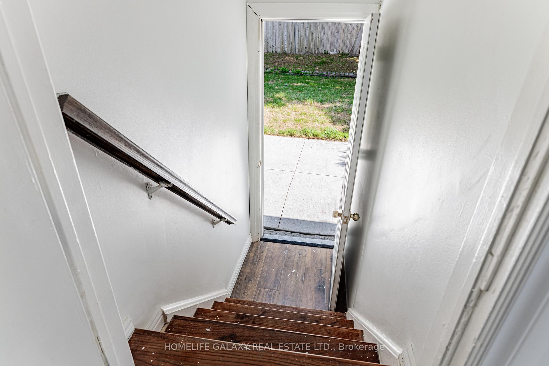 Photo 28 of 133 Lupin Drive, Whitby, Downtown Whitby — HOMEH