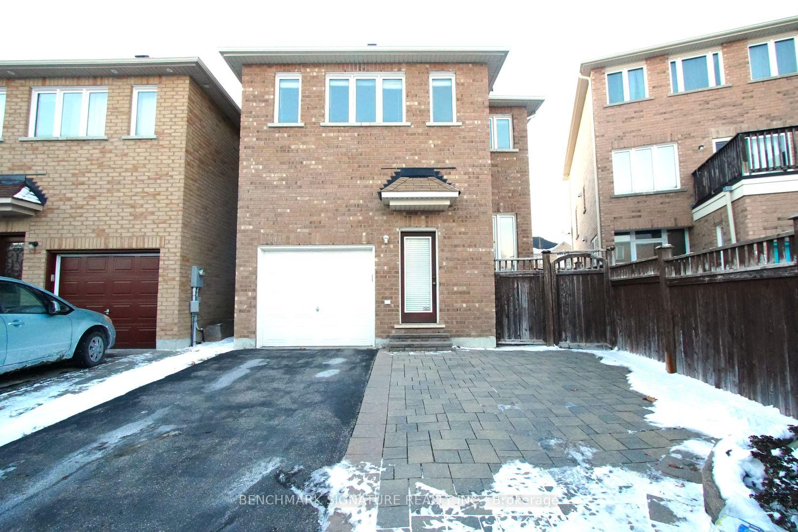Photo 4 of 15 Pyneside Street, Markham, Cornell — HOMEH