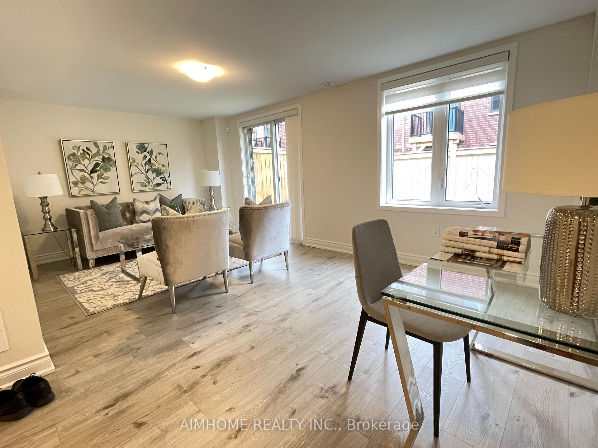 Photo 7 of 21 Aberfoyle Street, Vaughan, Patterson — HOMEH
