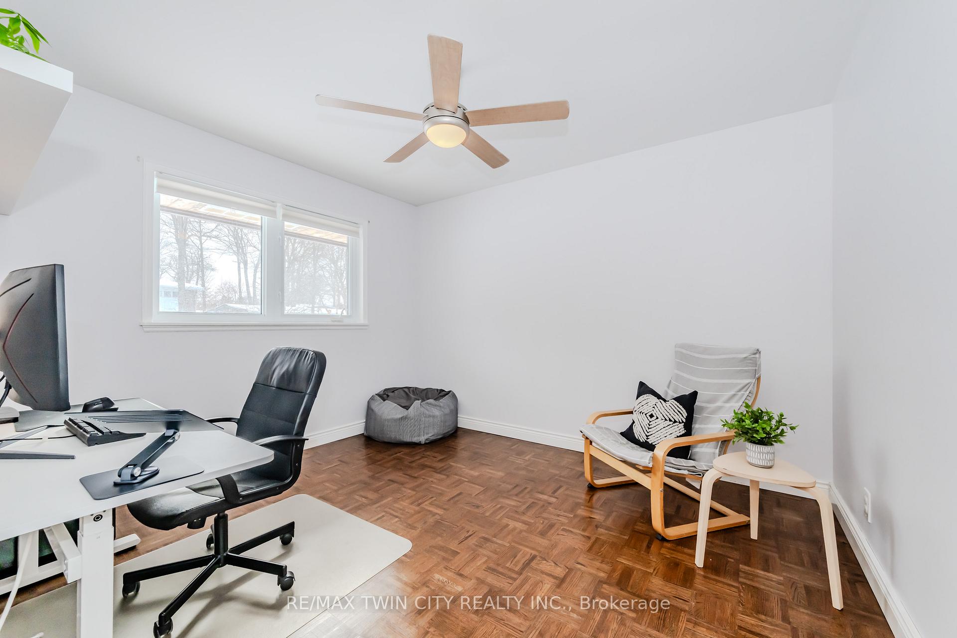 Photo 15 of 236 Erb Street E, Waterloo, Lincoln Heights — HOMEH