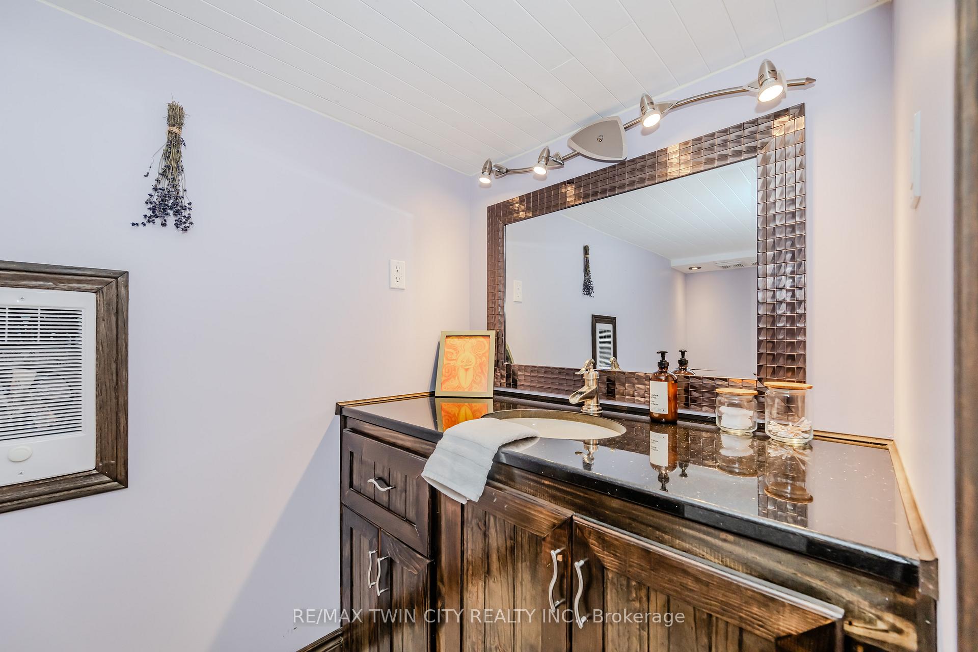 Photo 21 of 236 Erb Street E, Waterloo, Lincoln Heights — HOMEH