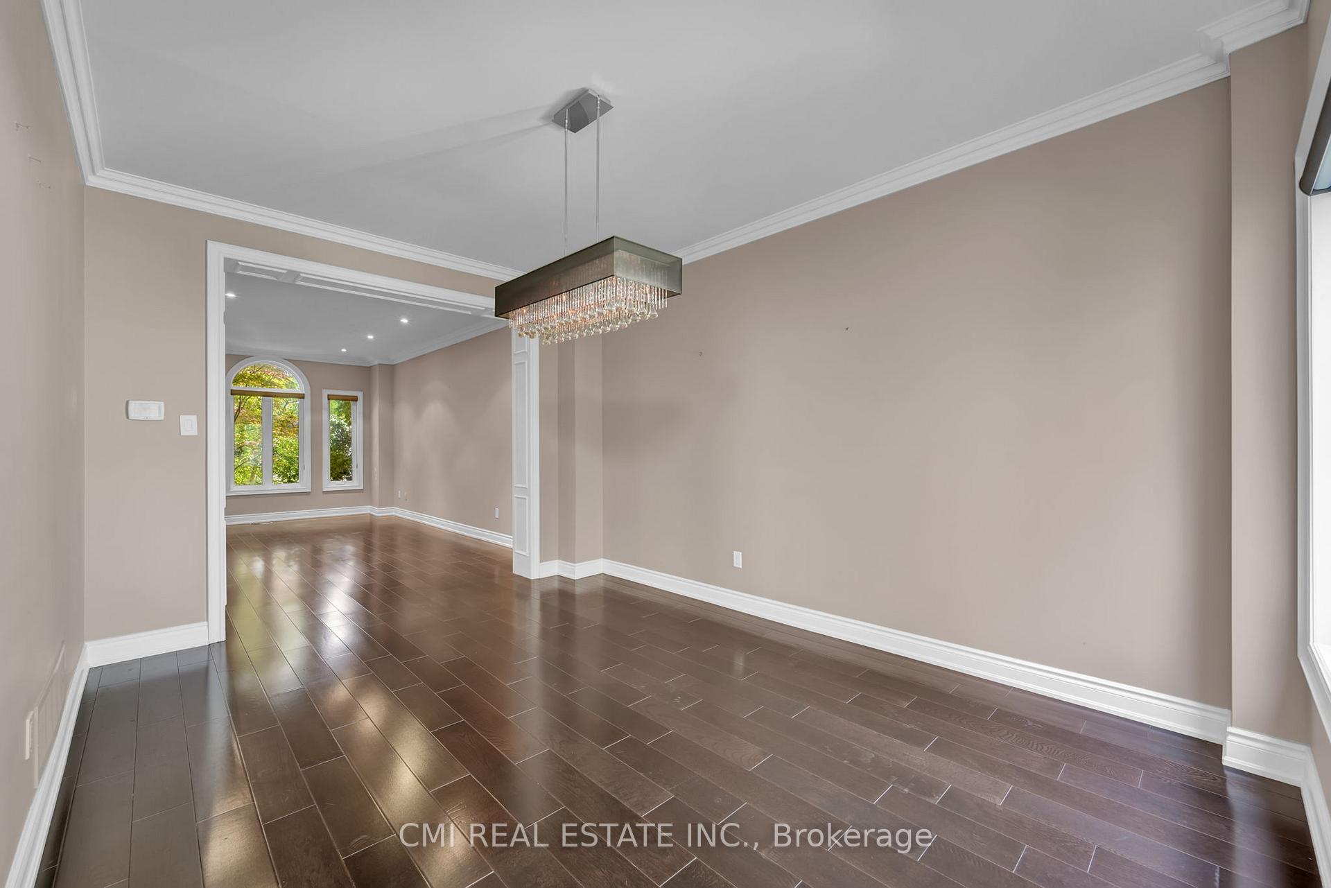 Photo 17 of 122 Beverley Glen Boulevard, Vaughan, Beverley Glen — HOMEH