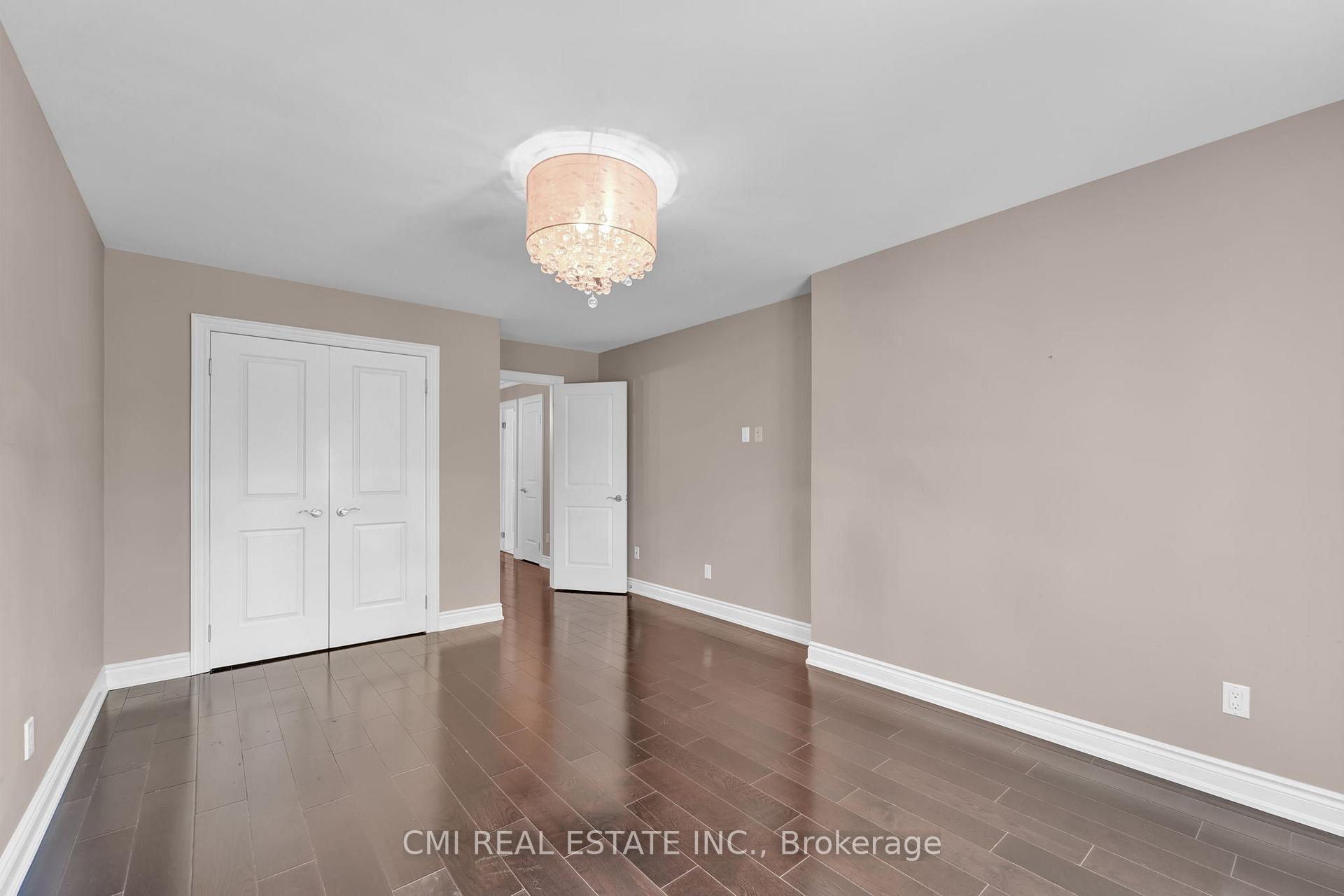 Photo 20 of 122 Beverley Glen Boulevard, Vaughan, Beverley Glen — HOMEH