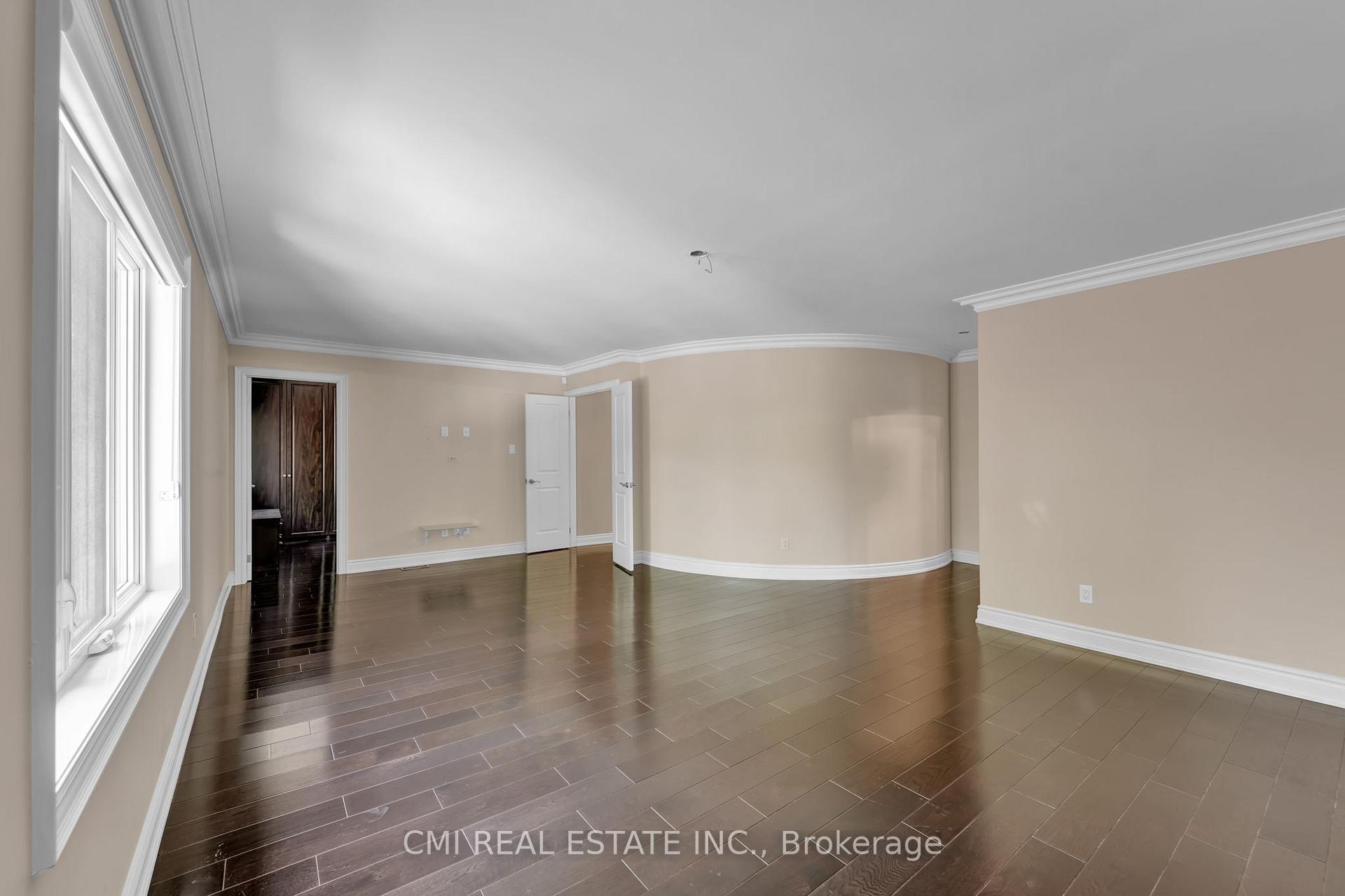 Photo 21 of 122 Beverley Glen Boulevard, Vaughan, Beverley Glen — HOMEH