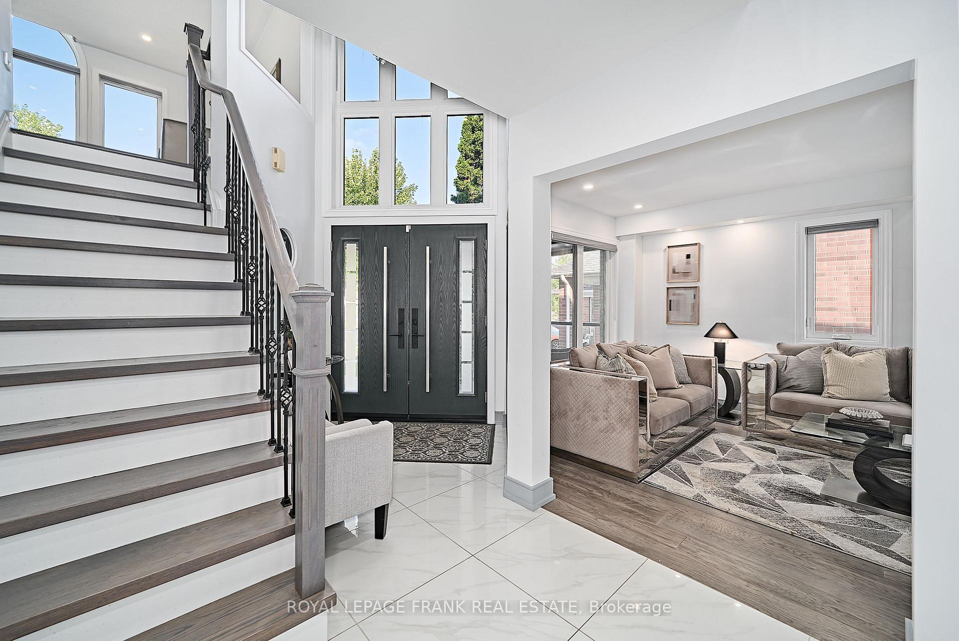 Photo 6 of 3082 Country Lane, Whitby, Williamsburg — HOMEH