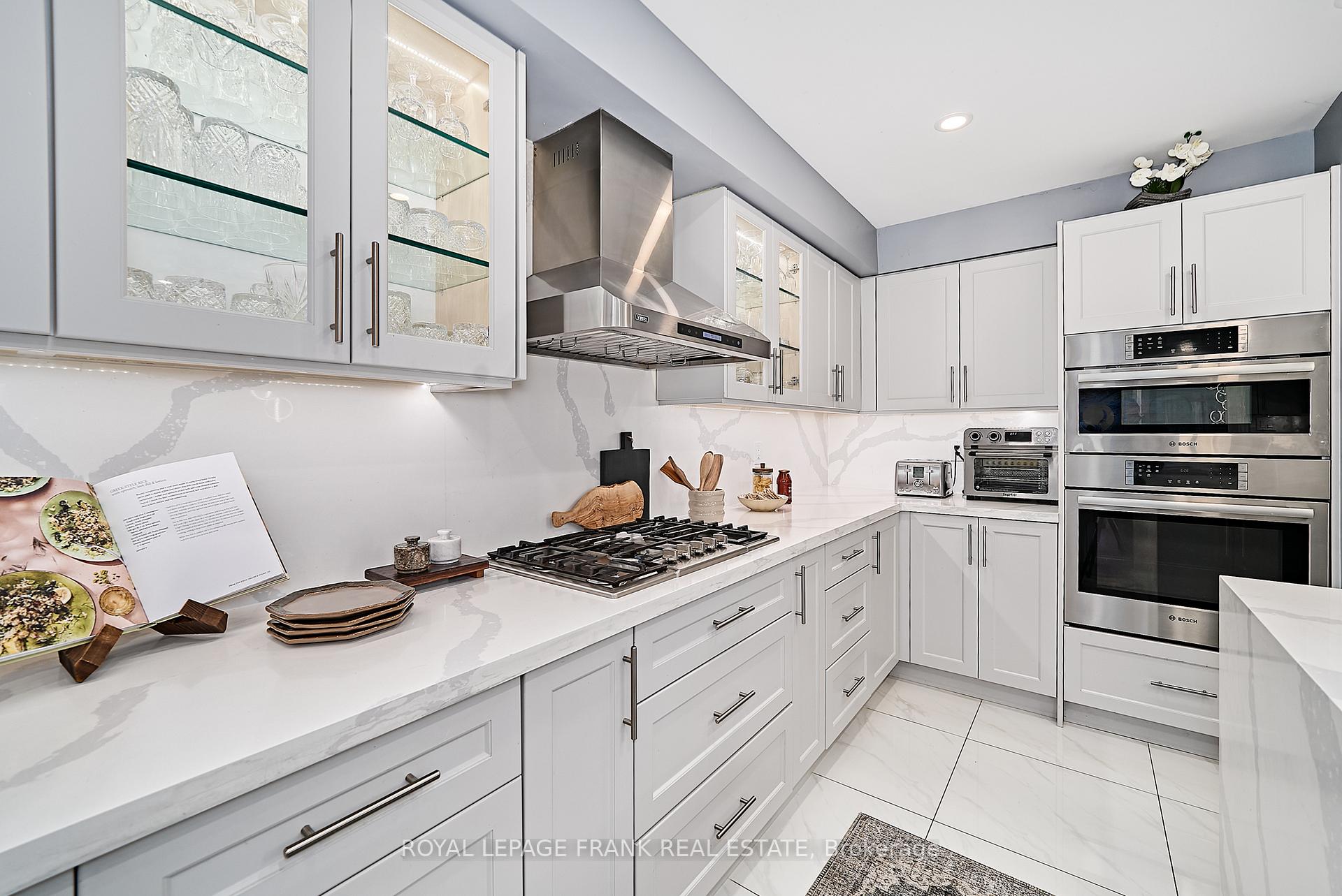 Photo 17 of 3082 Country Lane, Whitby, Williamsburg — HOMEH