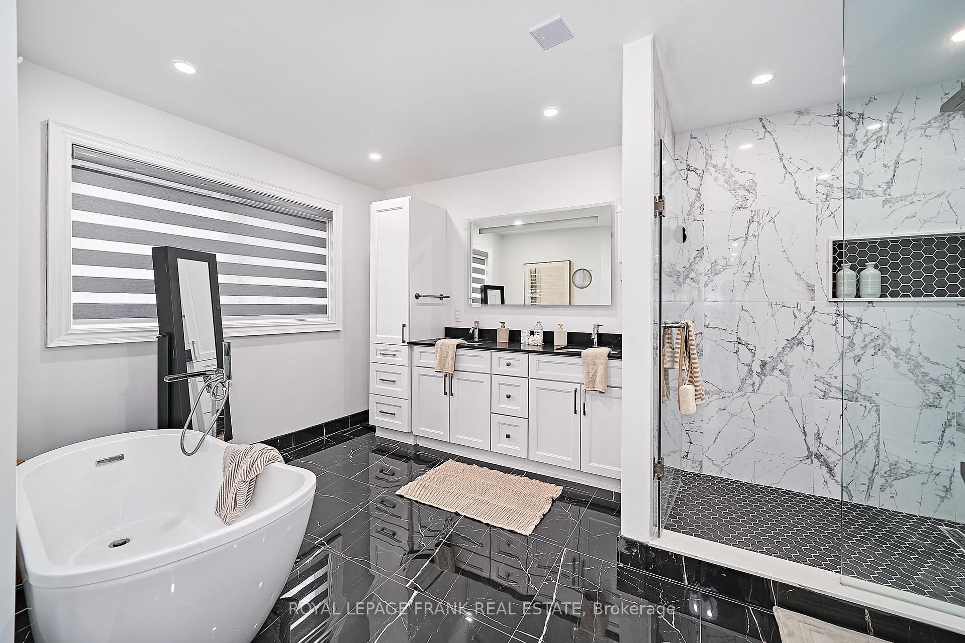 Photo 31 of 3082 Country Lane, Whitby, Williamsburg — HOMEH