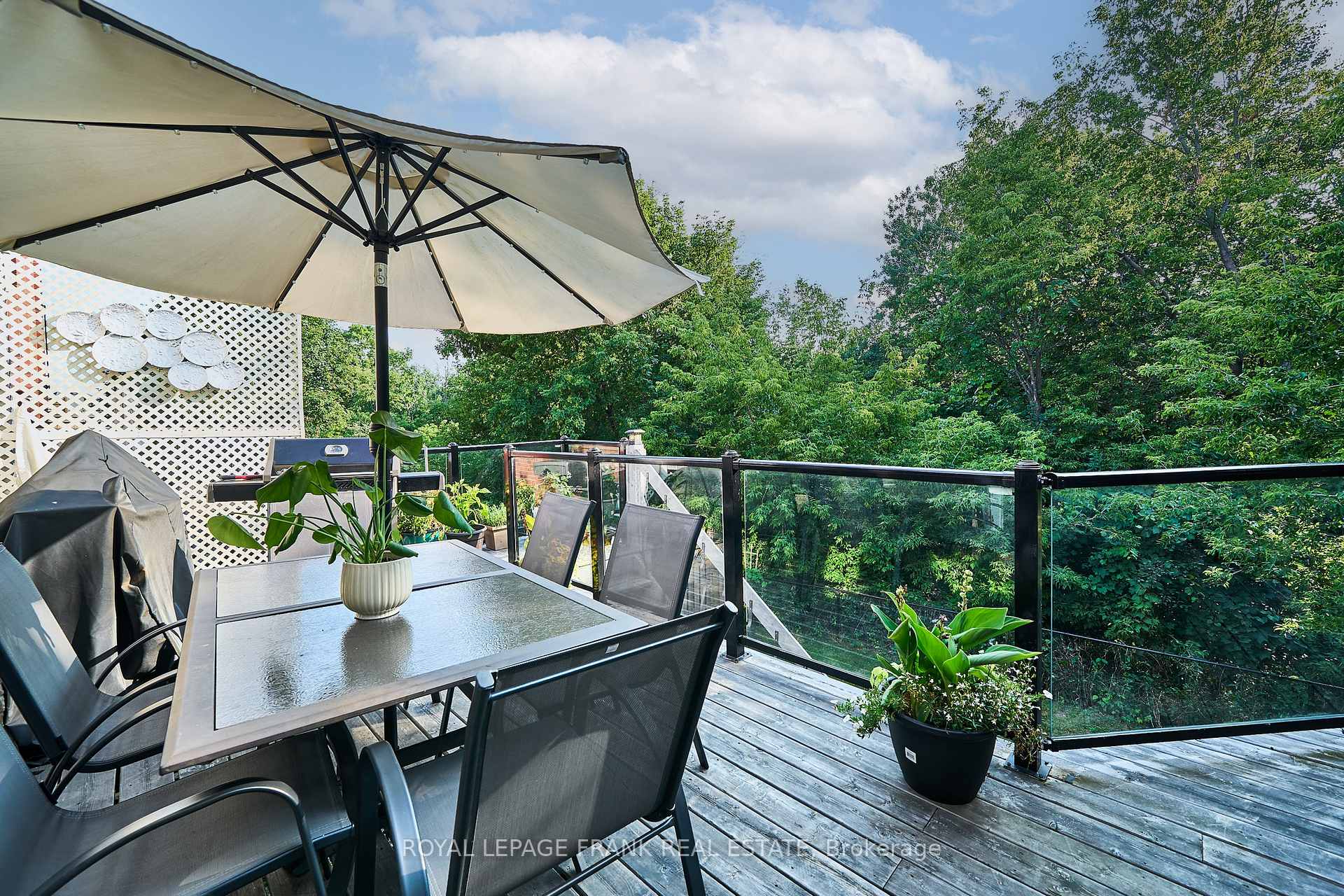 Photo 48 of 3082 Country Lane, Whitby, Williamsburg — HOMEH