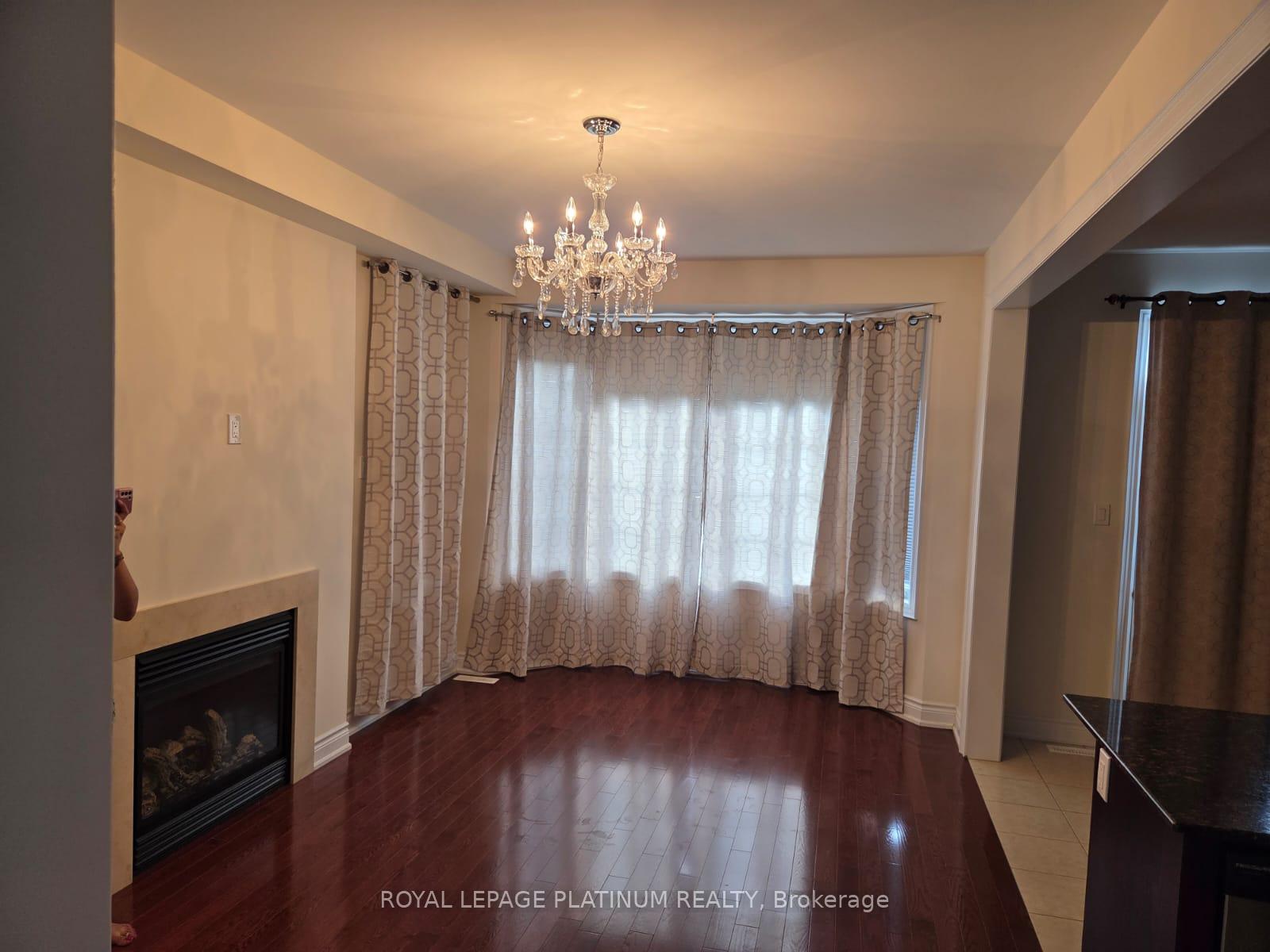 Photo 5 of 2 Pelee Avenue, Vaughan, Kleinburg — HOMEH