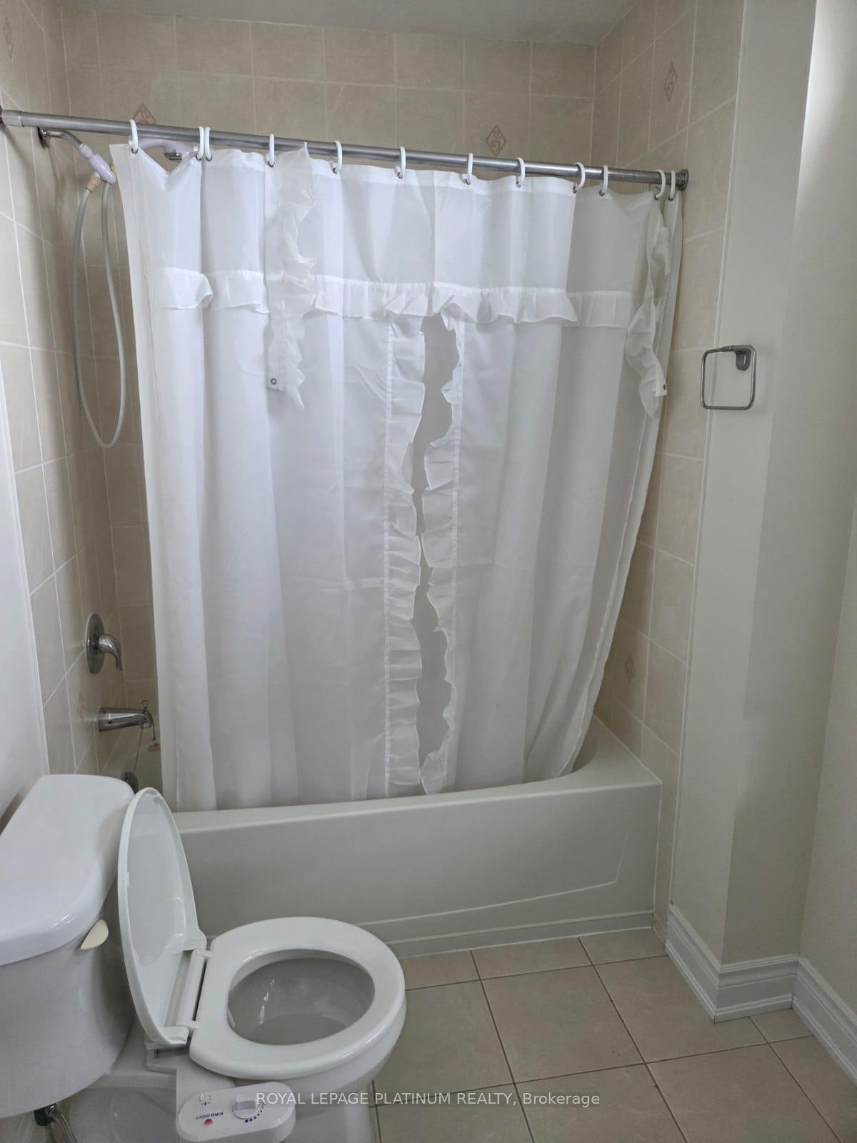 Photo 15 of 2 Pelee Avenue, Vaughan, Kleinburg — HOMEH