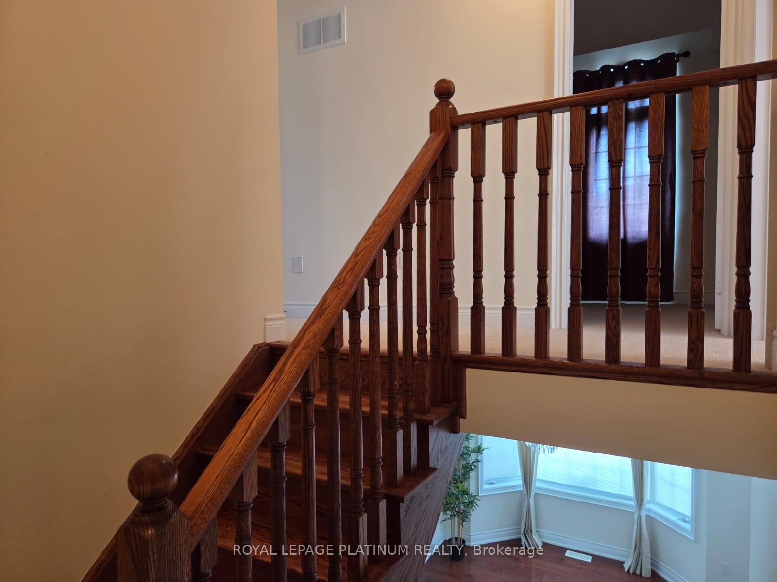 Photo 17 of 2 Pelee Avenue, Vaughan, Kleinburg — HOMEH