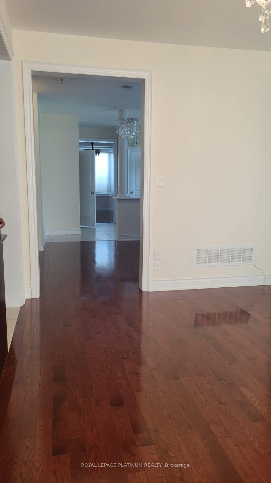 Photo 20 of 2 Pelee Avenue, Vaughan, Kleinburg — HOMEH