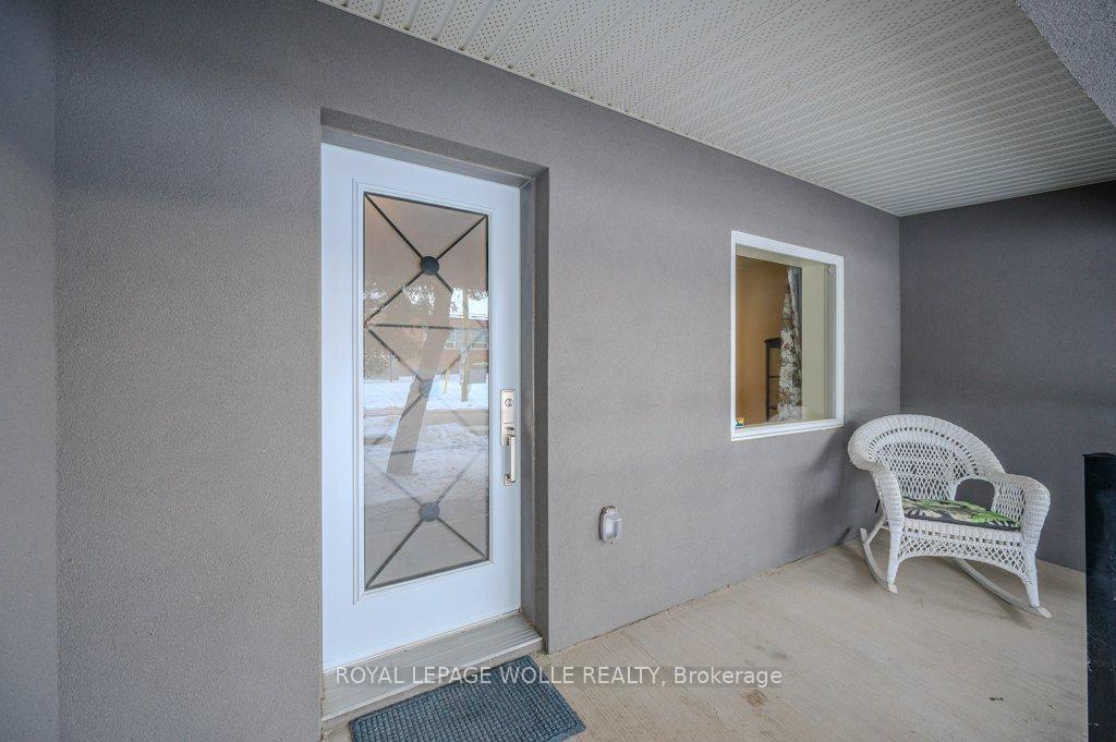 Photo 2 of 46 Roslin Avenue S, Waterloo — HOMEH