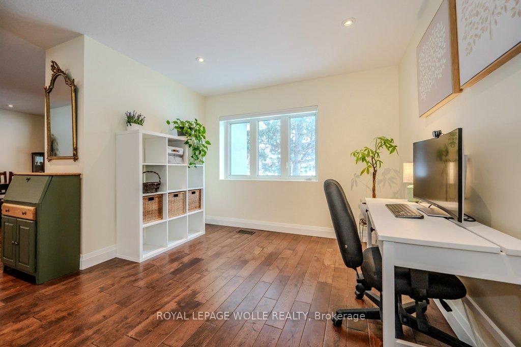 Photo 5 of 46 Roslin Avenue S, Waterloo — HOMEH