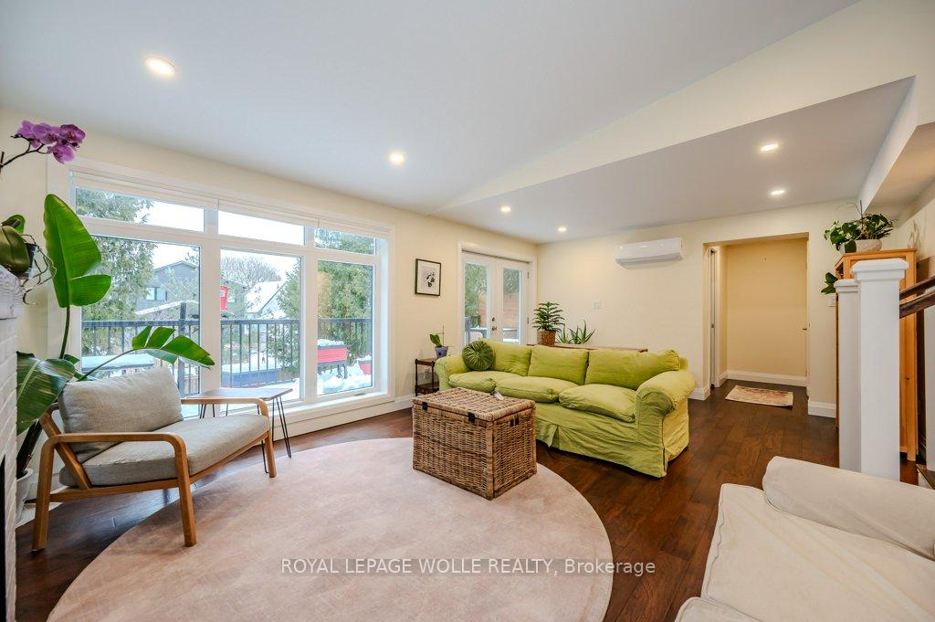 Photo 13 of 46 Roslin Avenue S, Waterloo — HOMEH