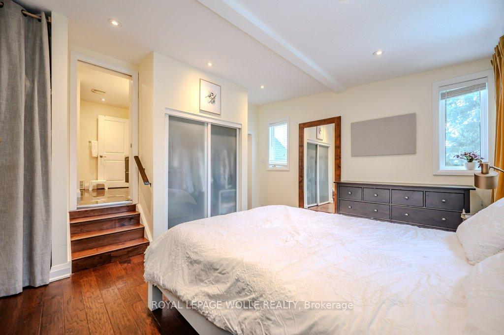 Photo 22 of 46 Roslin Avenue S, Waterloo — HOMEH