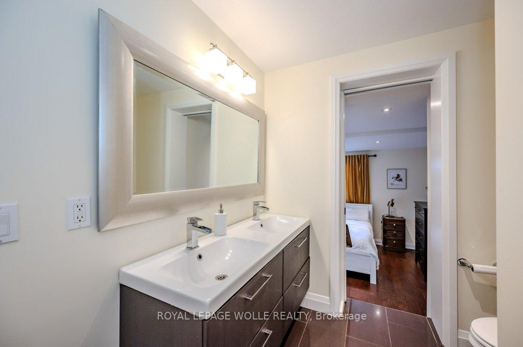 Photo 23 of 46 Roslin Avenue S, Waterloo — HOMEH