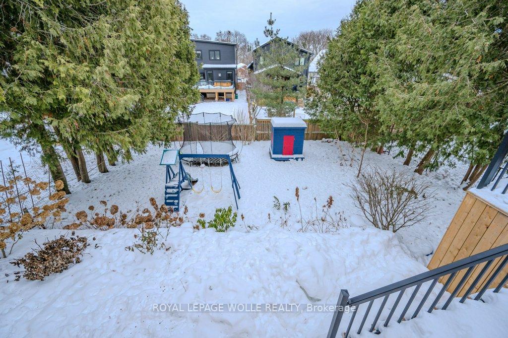 Photo 35 of 46 Roslin Avenue S, Waterloo — HOMEH