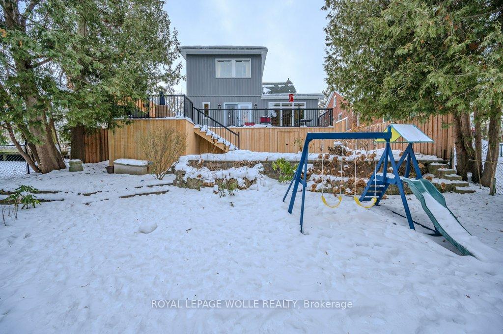 Photo 36 of 46 Roslin Avenue S, Waterloo — HOMEH