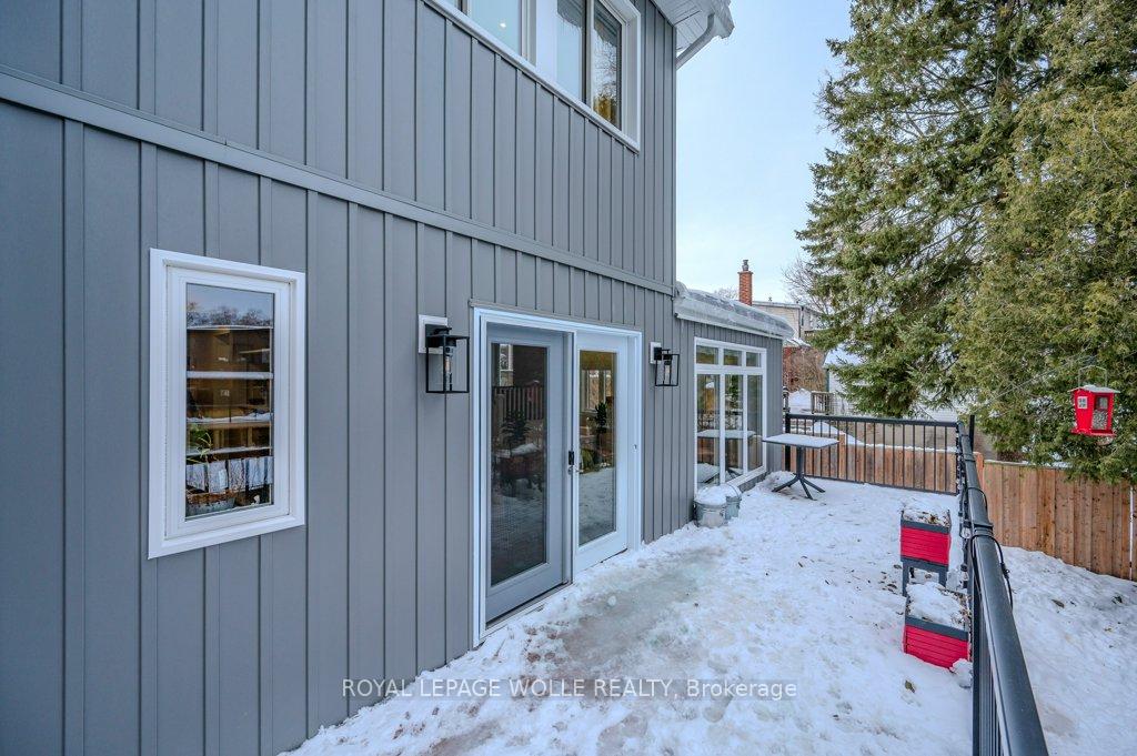 Photo 38 of 46 Roslin Avenue S, Waterloo — HOMEH