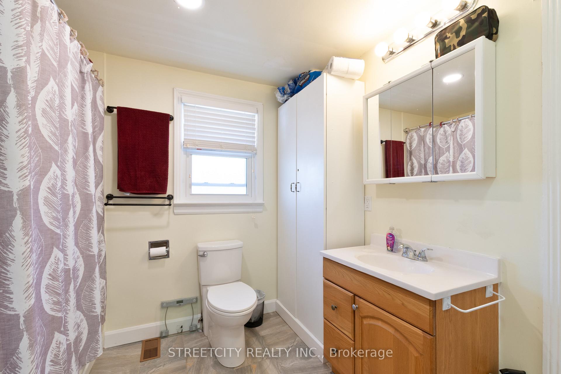 Photo 19 of 134 John Street, Zorra, Embro — HOMEH