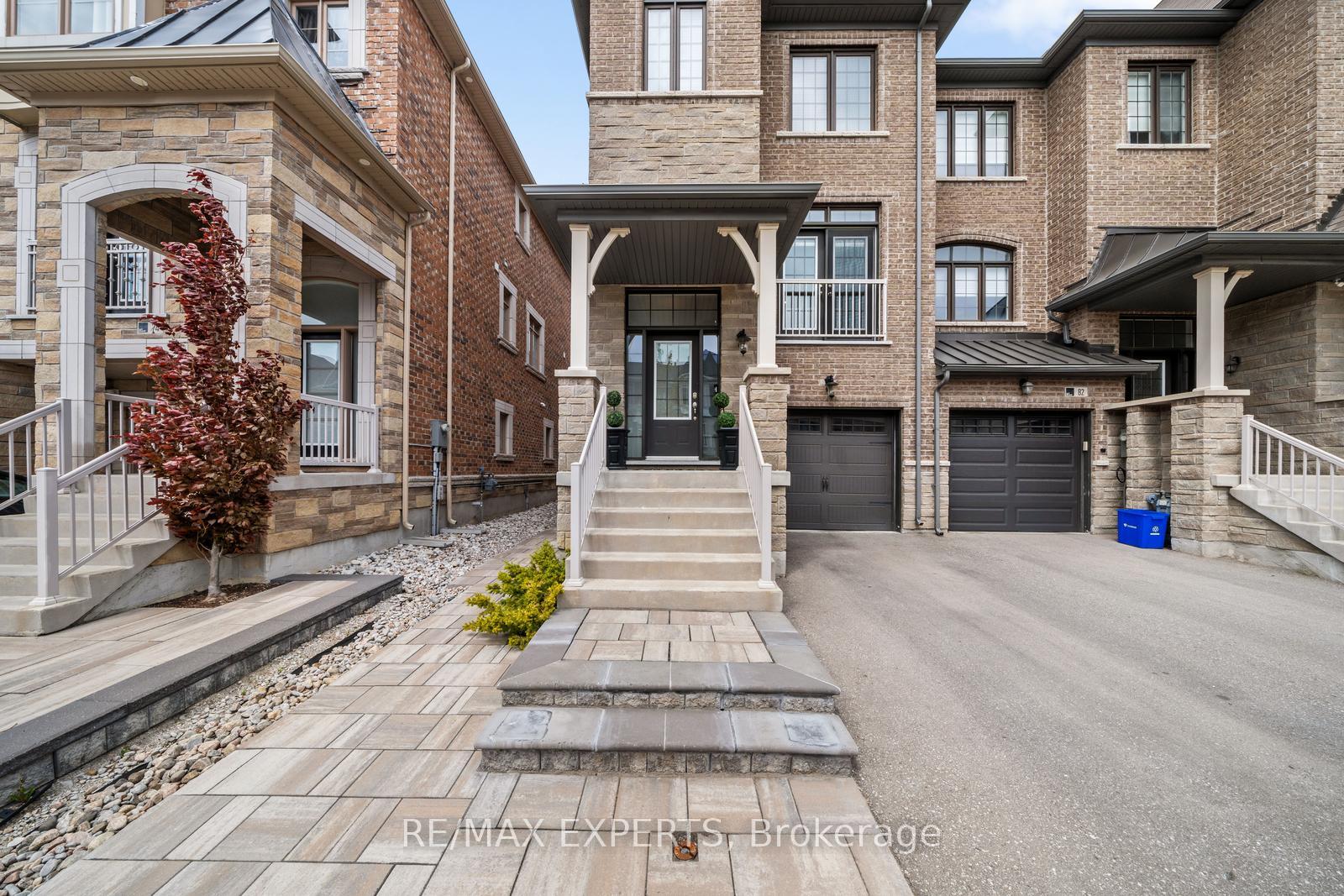 Photo 2 of 78 Farooq Boulevard, Vaughan, Vellore Village — HOMEH