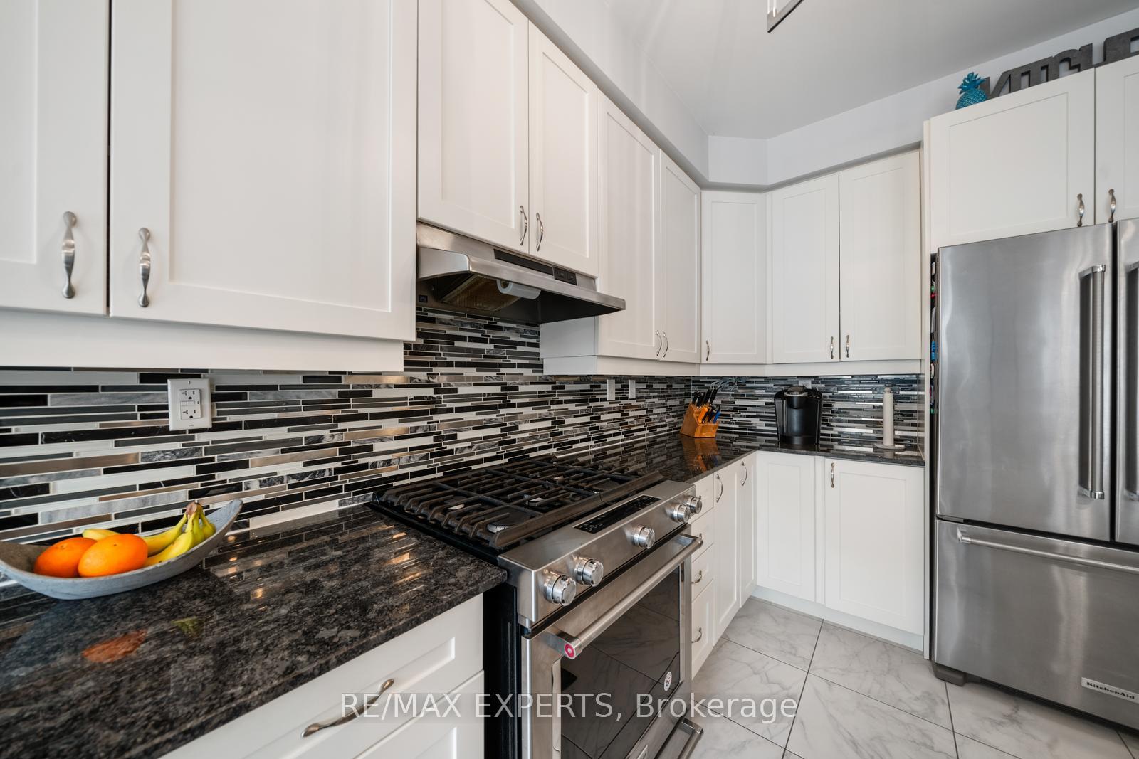 Photo 12 of 78 Farooq Boulevard, Vaughan, Vellore Village — HOMEH