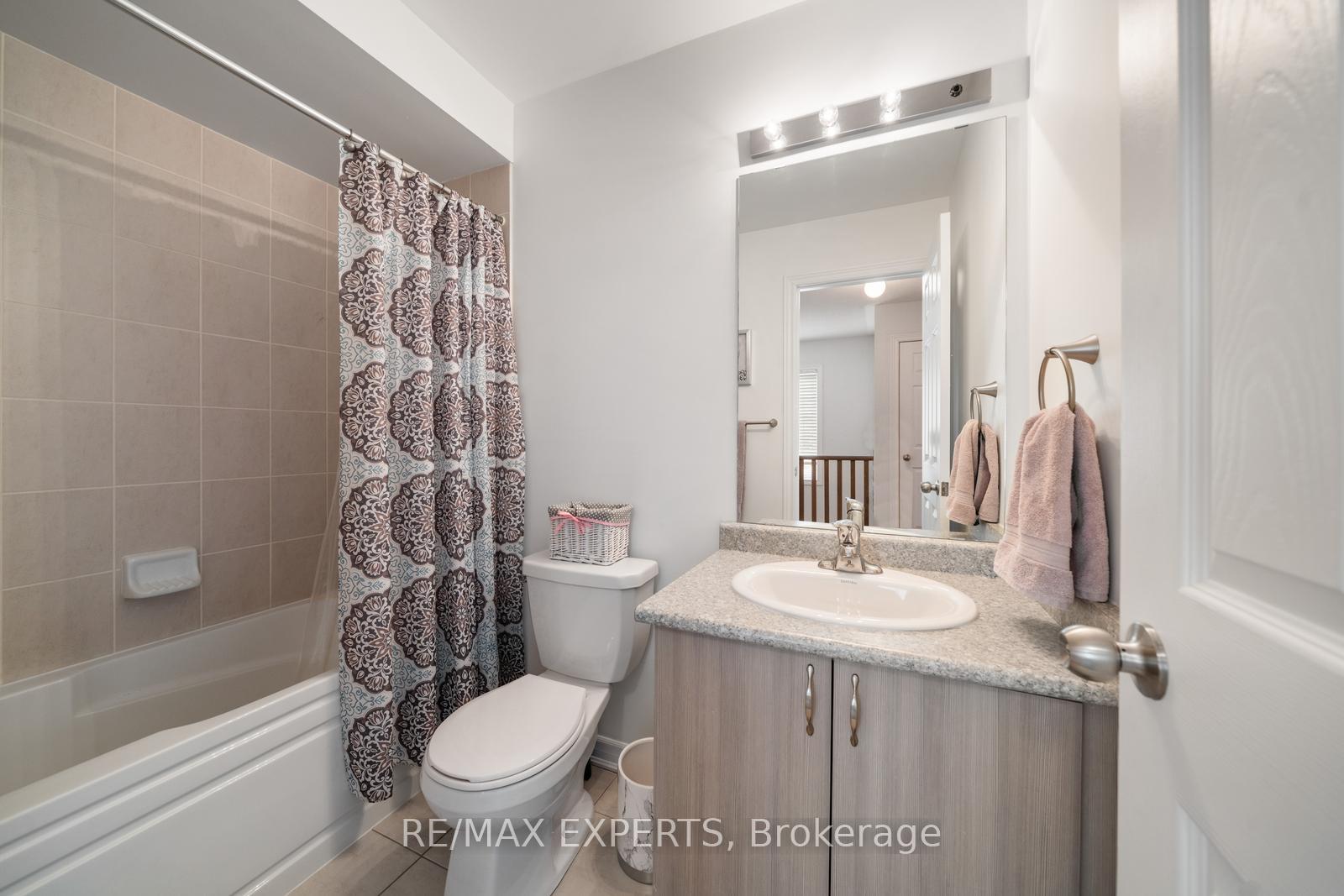 Photo 24 of 78 Farooq Boulevard, Vaughan, Vellore Village — HOMEH