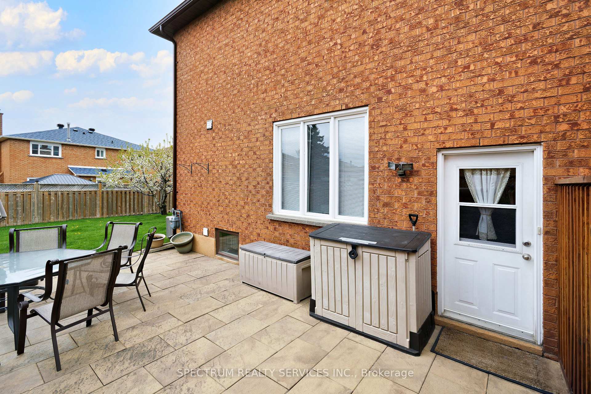 Photo 2 of Unit Bsmt, 8432 Martin Grove Road, Vaughan, West Woodbridge — HOMEH