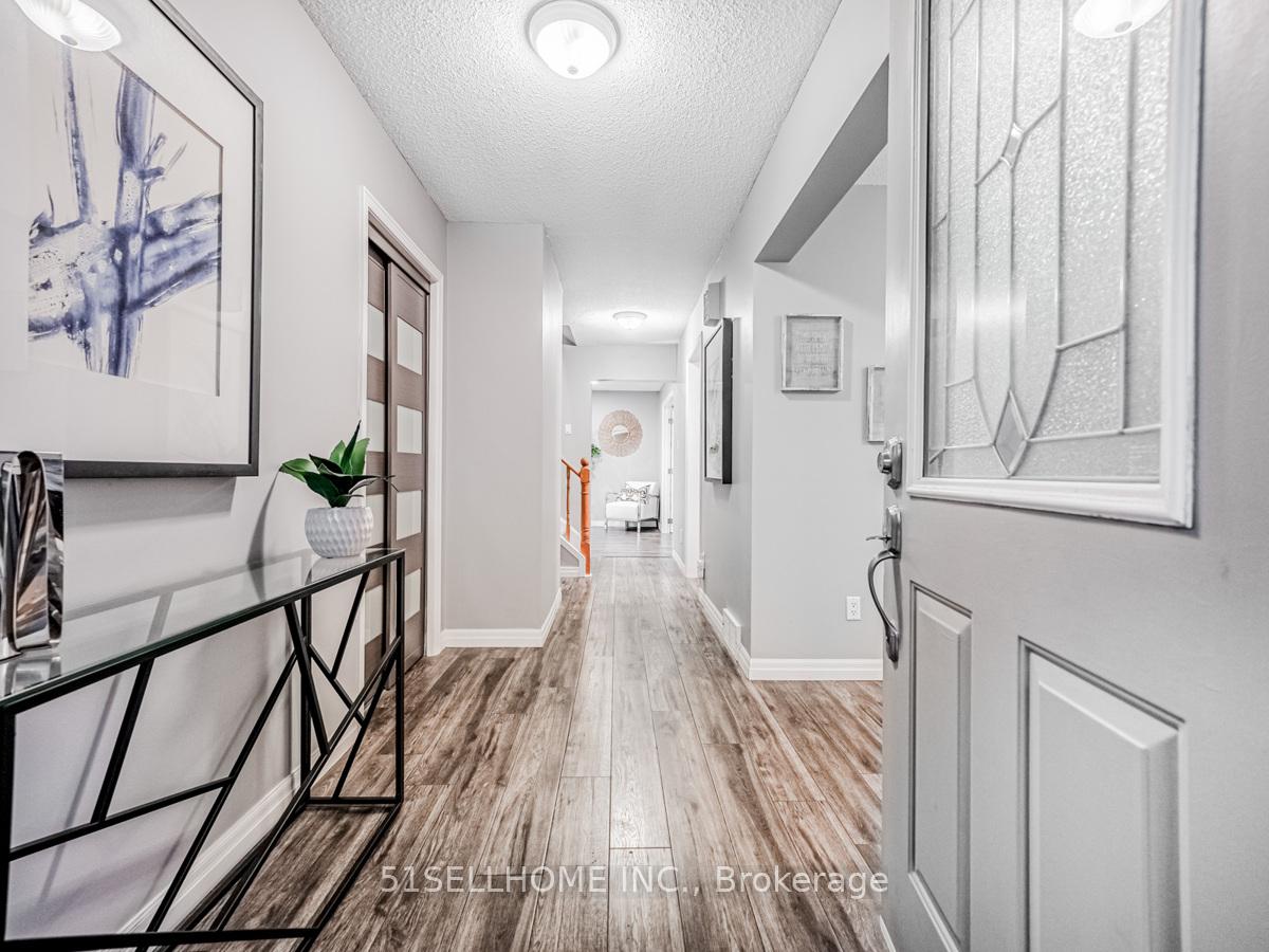 Photo 4 of 297 Beechlawn Drive, Waterloo — HOMEH
