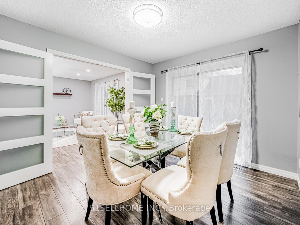 Photo 17 of 297 Beechlawn Drive, Waterloo — HOMEH