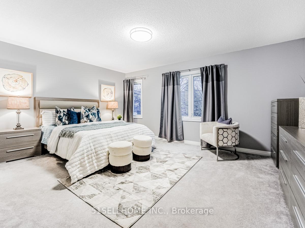 Photo 18 of 297 Beechlawn Drive, Waterloo — HOMEH