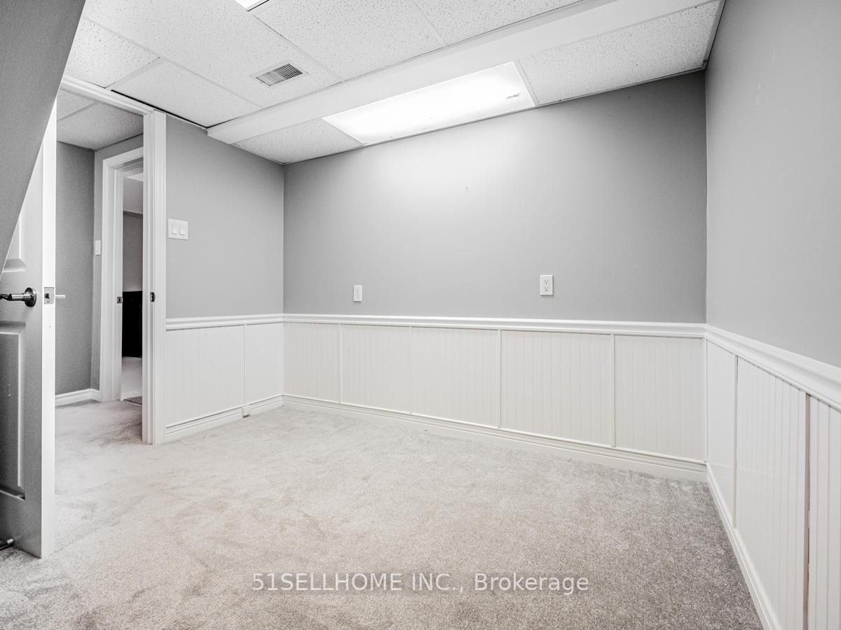 Photo 26 of 297 Beechlawn Drive, Waterloo — HOMEH