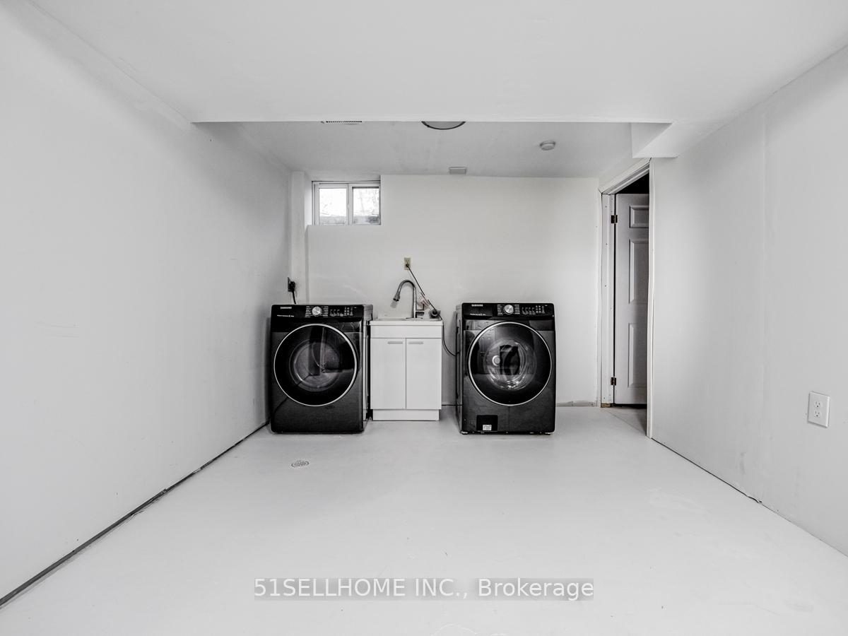 Photo 30 of 297 Beechlawn Drive, Waterloo — HOMEH