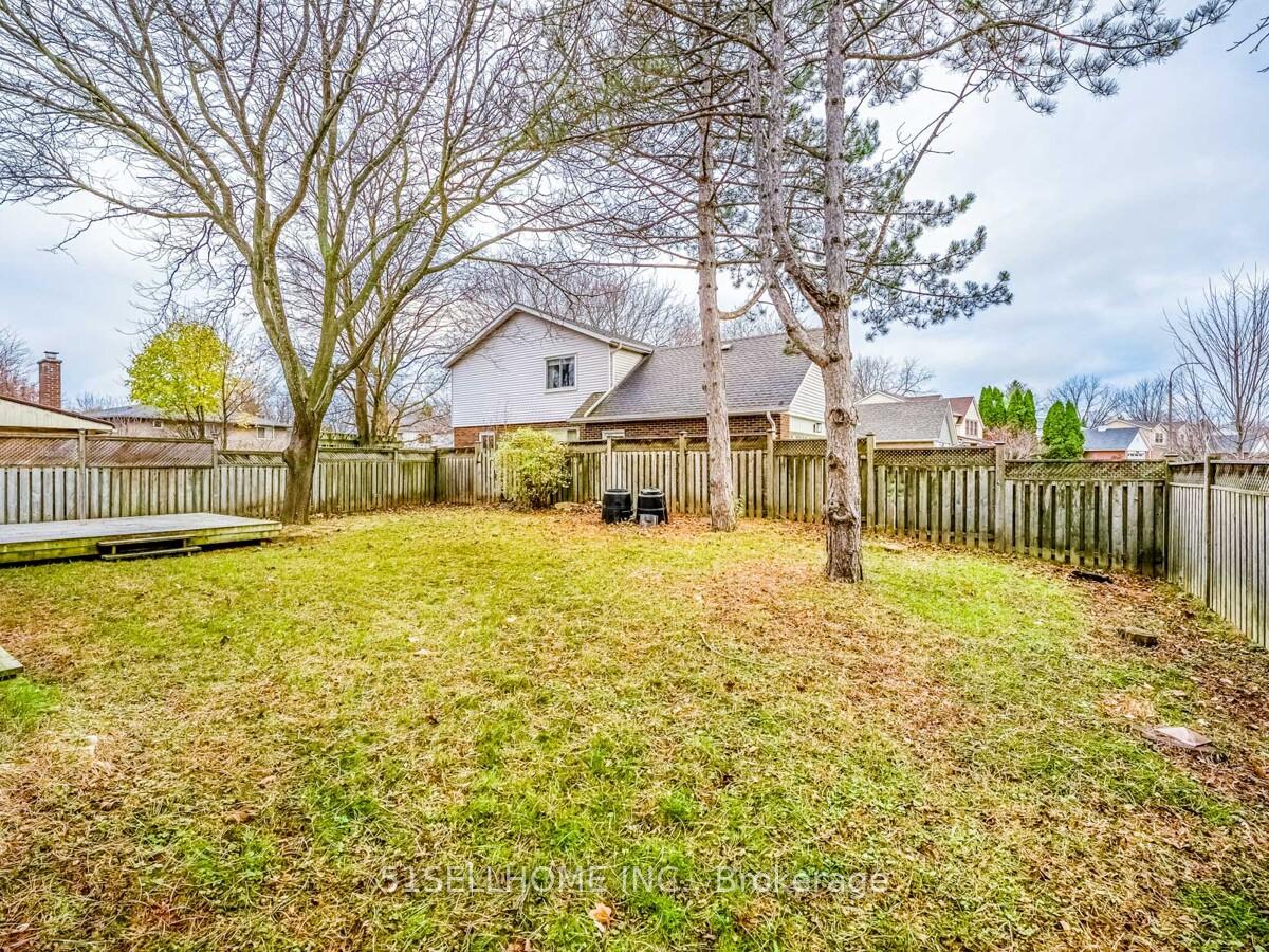 Photo 31 of 297 Beechlawn Drive, Waterloo — HOMEH