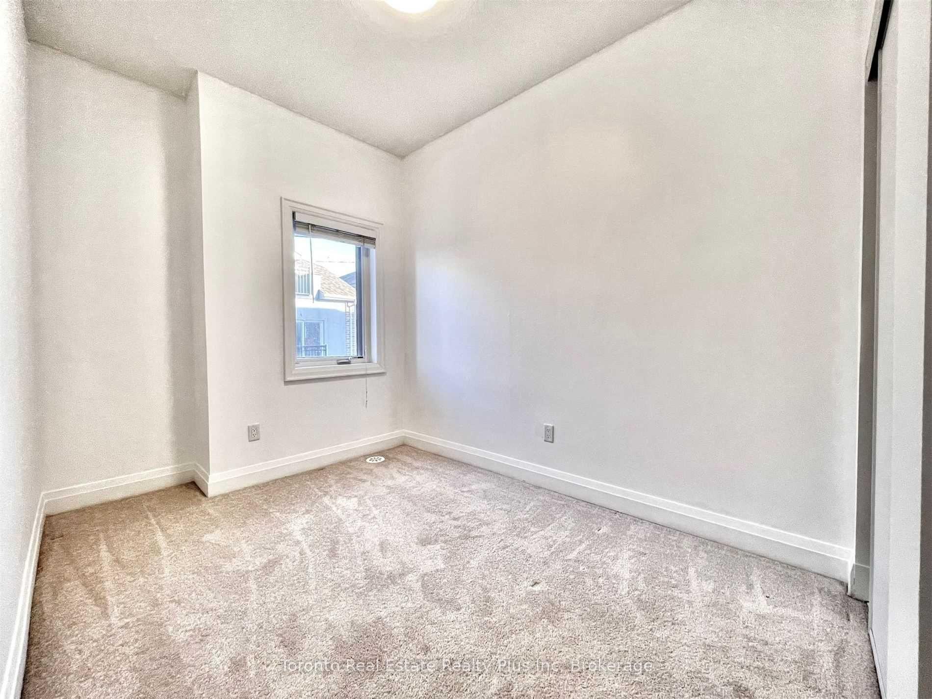 Photo 29 of Unit 3, 1060 St. Hildas Way, Whitby, Pringle Creek — HOMEH