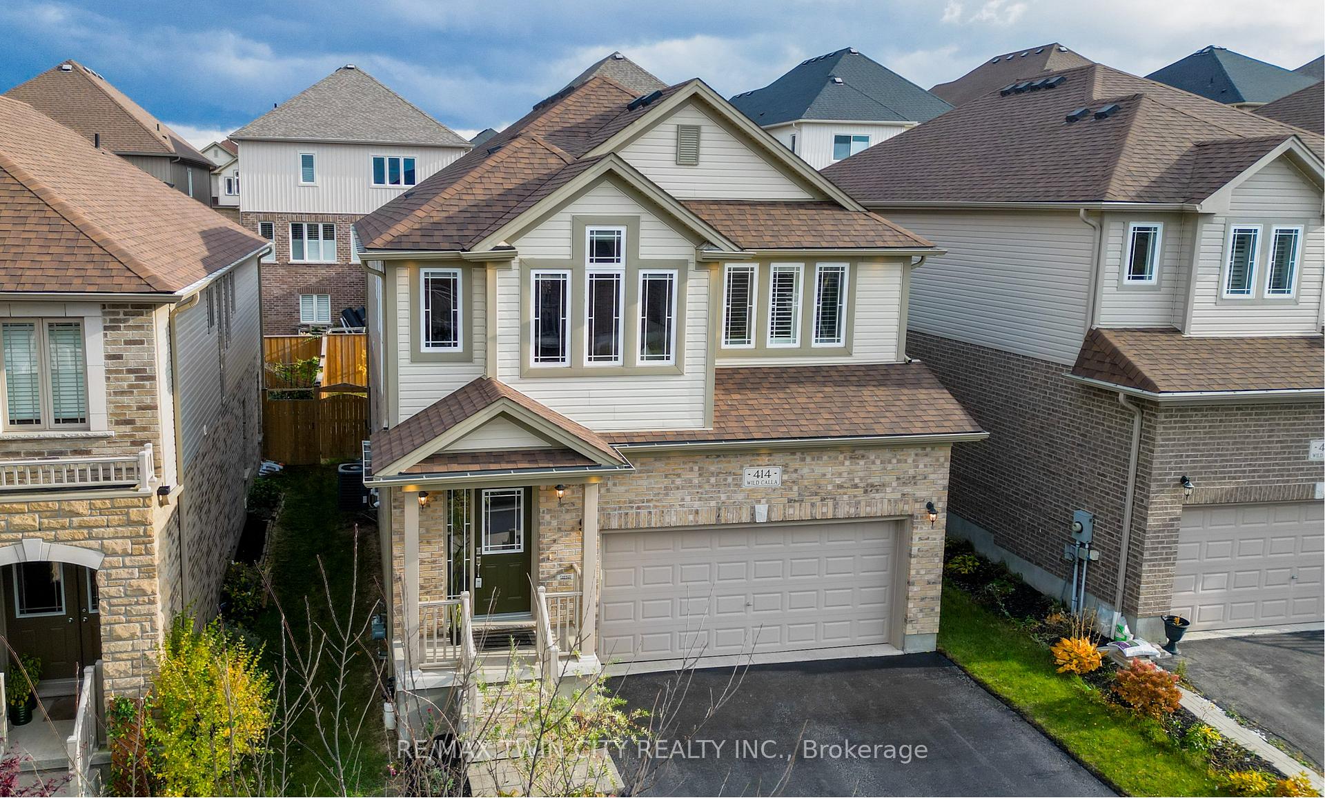 Front of 414 Wild Calla Street