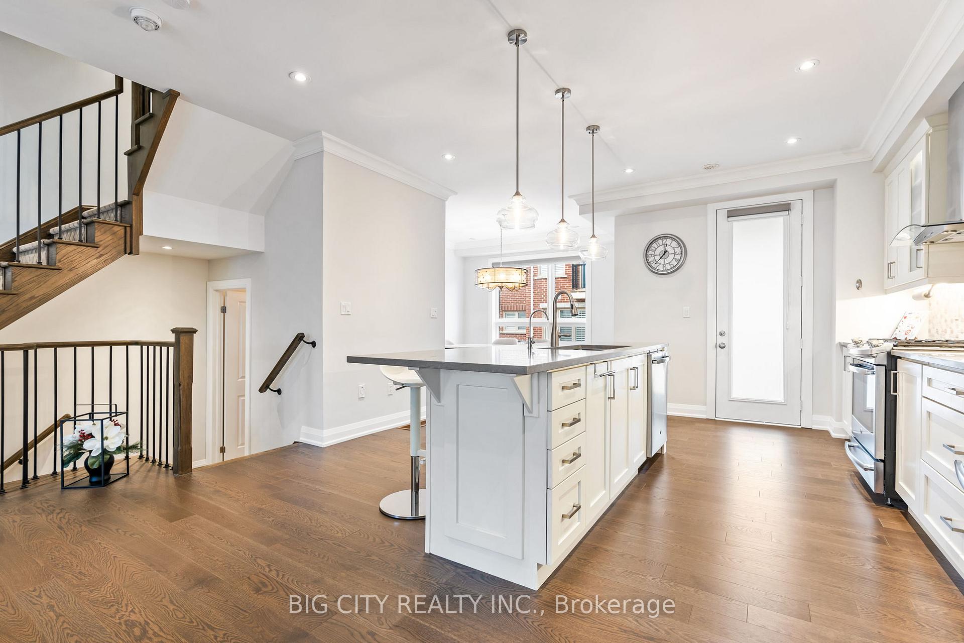 Photo 11 of 12 Edward Lennox Street, Markham, Cornell — HOMEH