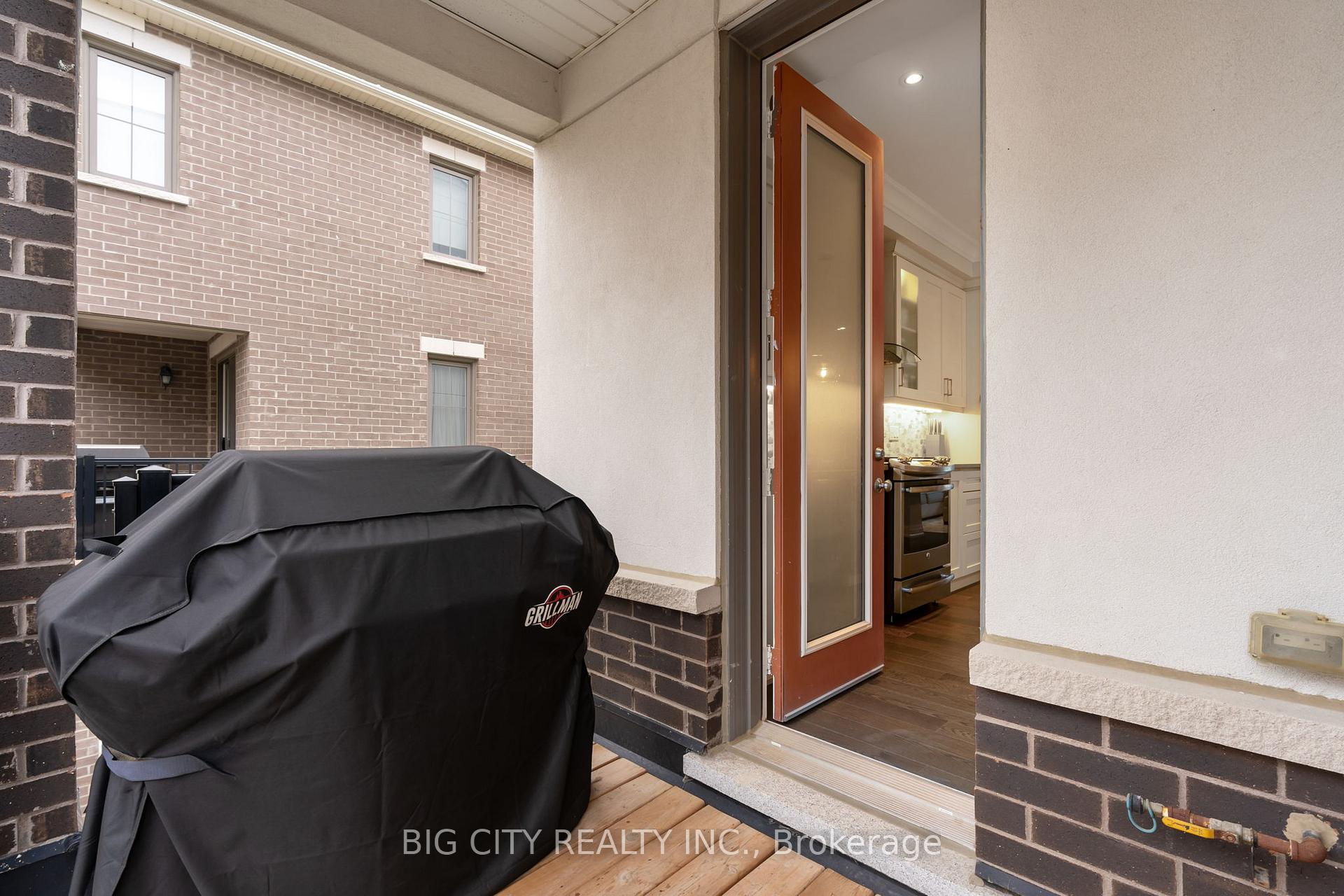 Photo 16 of 12 Edward Lennox Street, Markham, Cornell — HOMEH