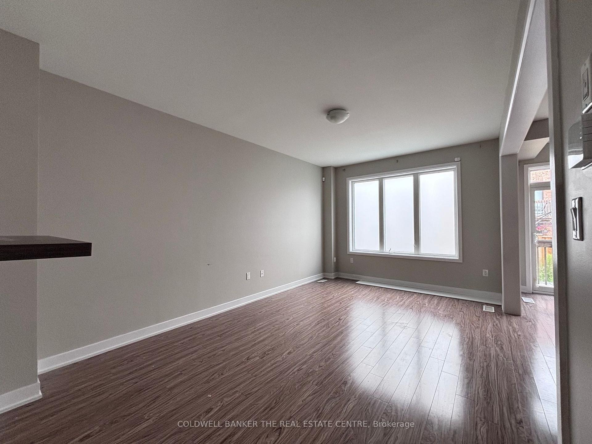 Photo 3 of 118 Vanier Street, Whitby, Pringle Creek — HOMEH