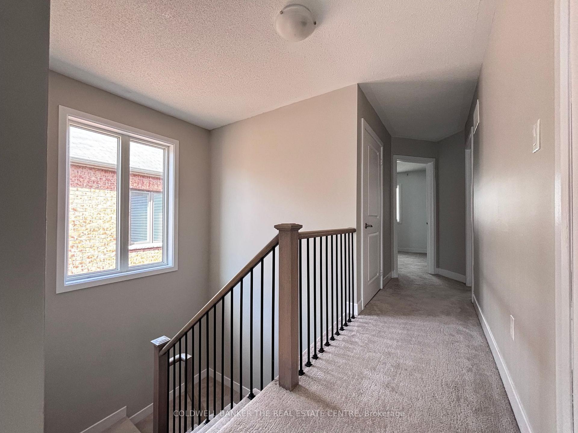 Photo 10 of 118 Vanier Street, Whitby, Pringle Creek — HOMEH