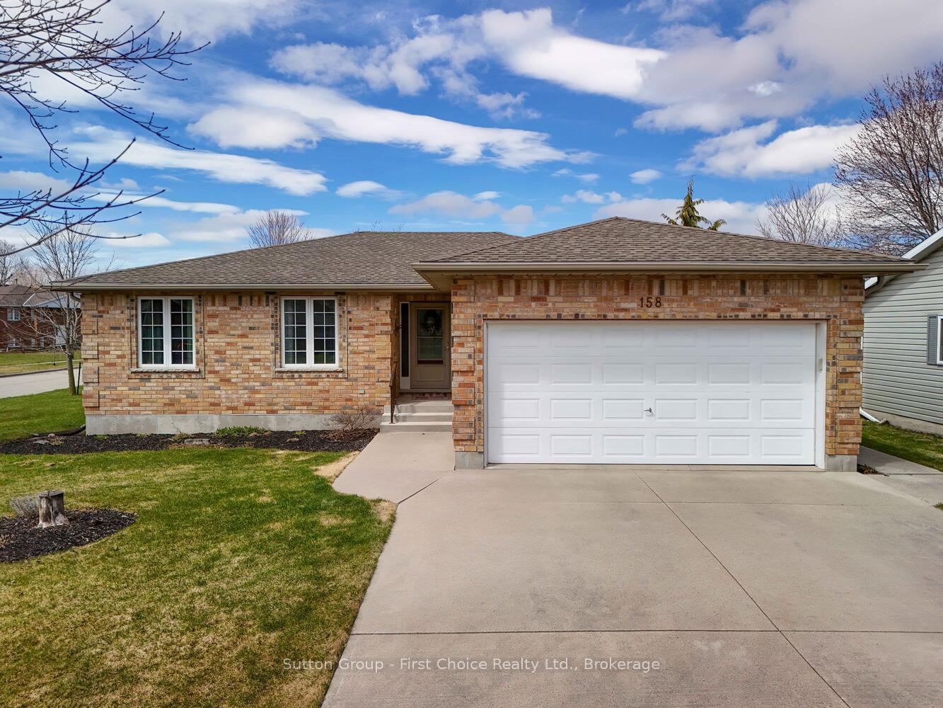 Front of 158 Blenheim Court